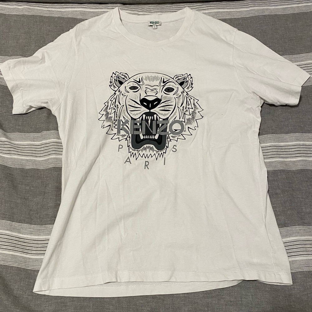 Lightly used kendo t shirt men’s SIZE L